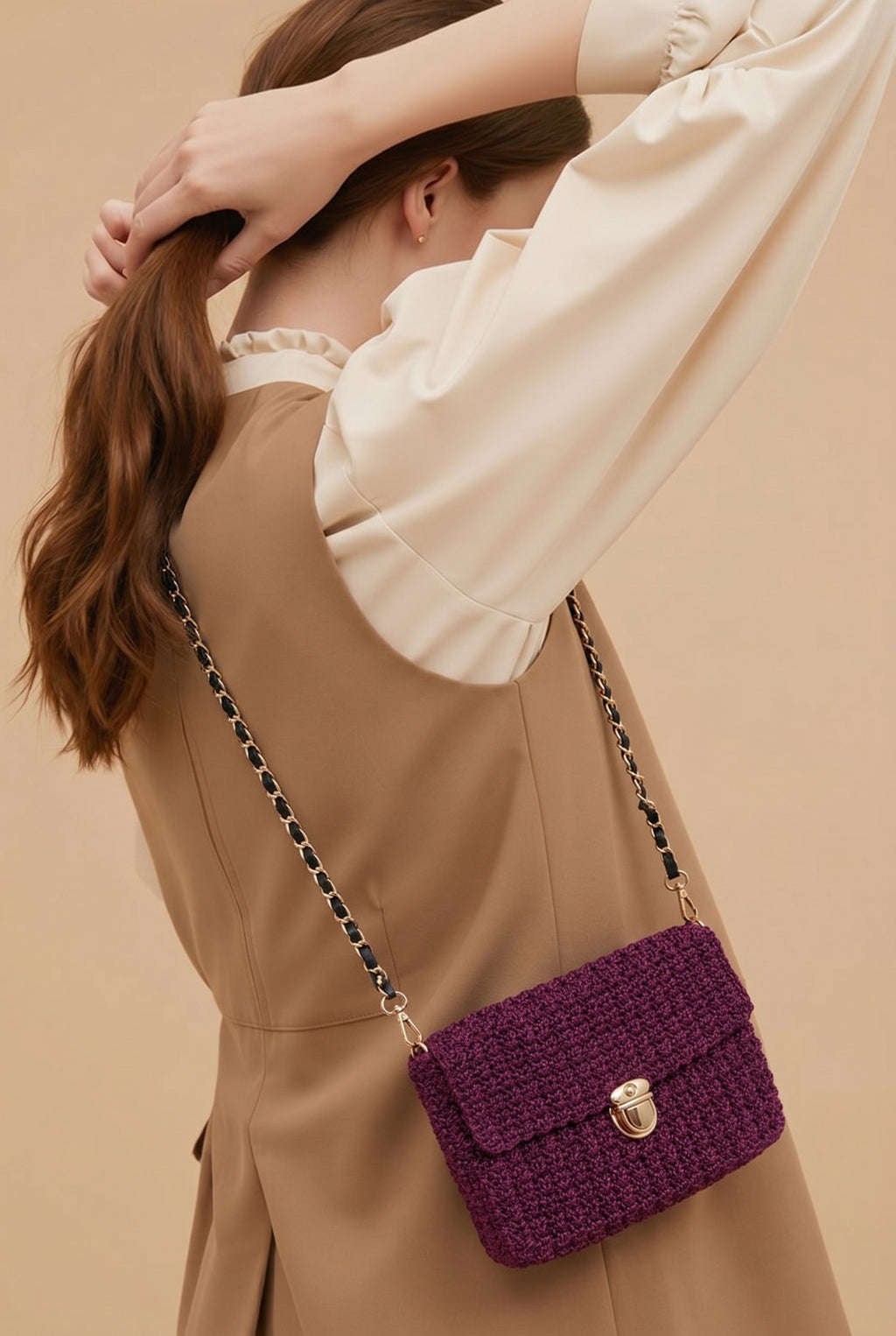 Small shoulder bag
