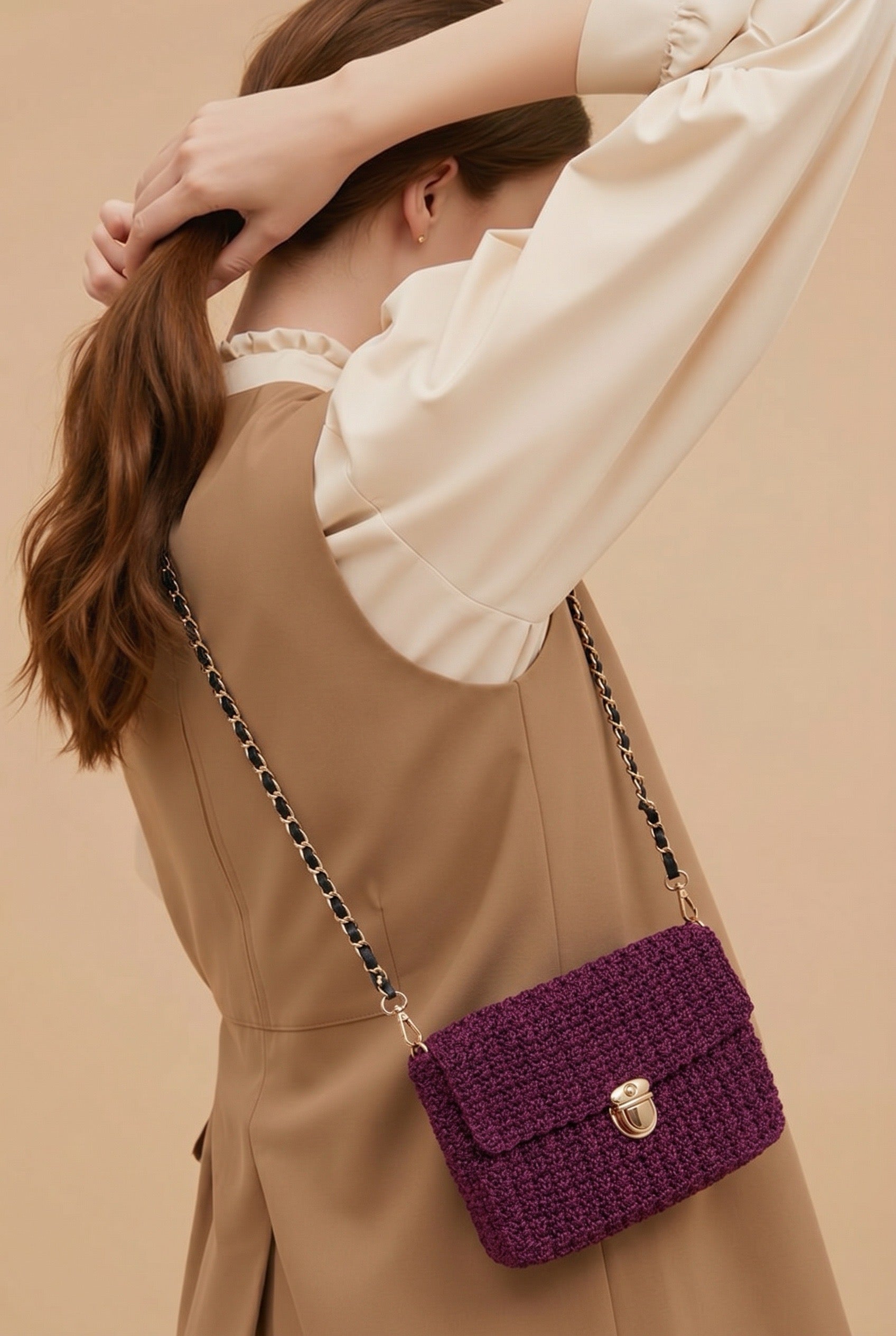 Small shoulder bag