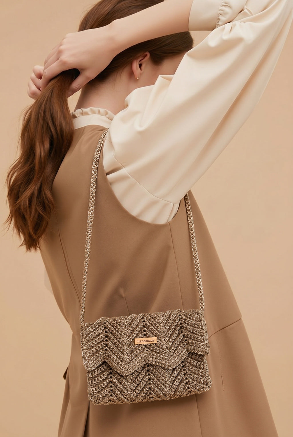 Small shoulder bag